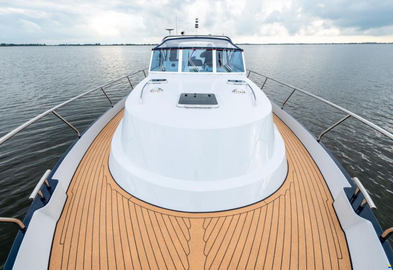 Thomasz Tristan 32 Cabrio