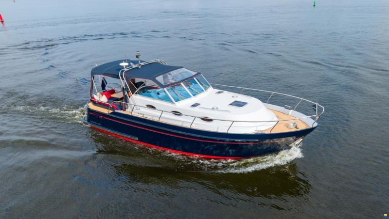Thomasz Tristan 32 Cabrio