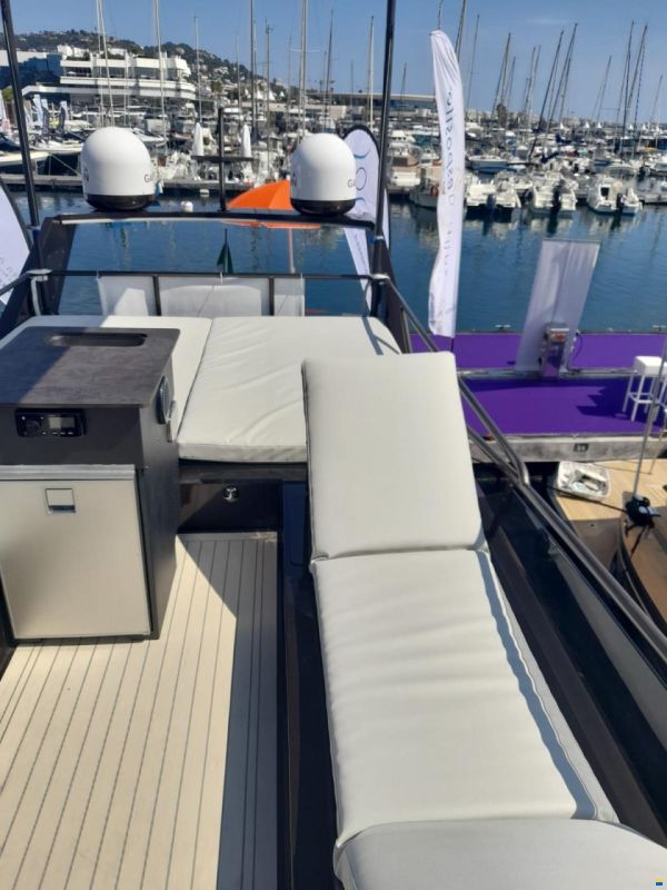 Mondino Nautica Opera Prima Mare 37 HYBRID