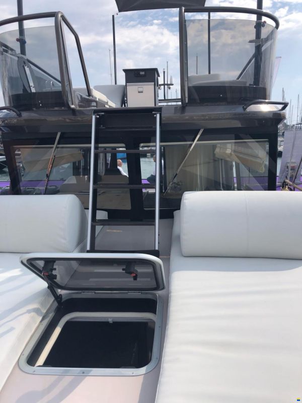 Mondino Nautica Opera Prima Mare 37 HYBRID