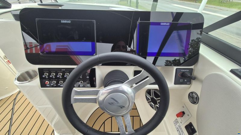 Sea Ray SDX 230 Europe