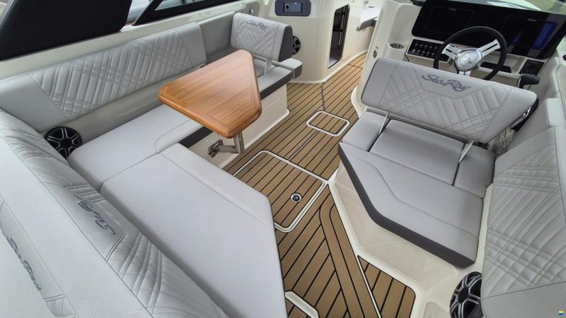 Sea Ray SDX 230 Europe