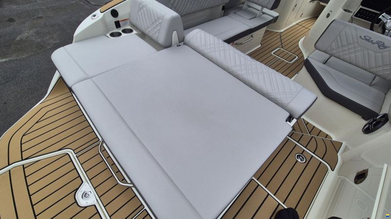 Sea Ray SDX 230 Europe