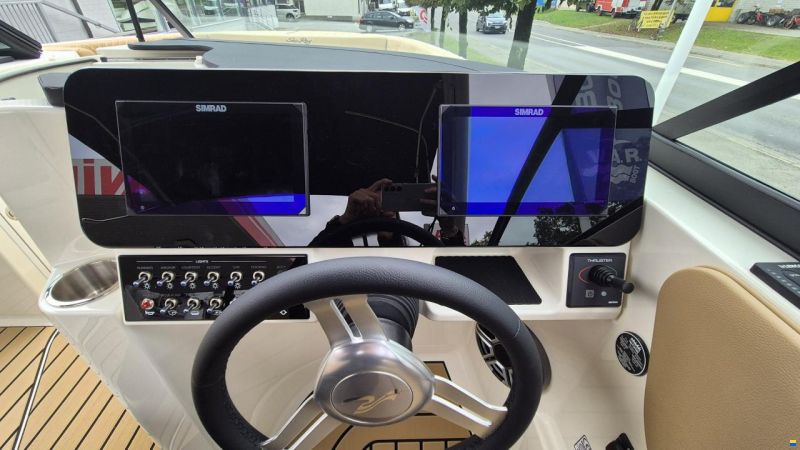 Sea Ray SDX 270 Europe
