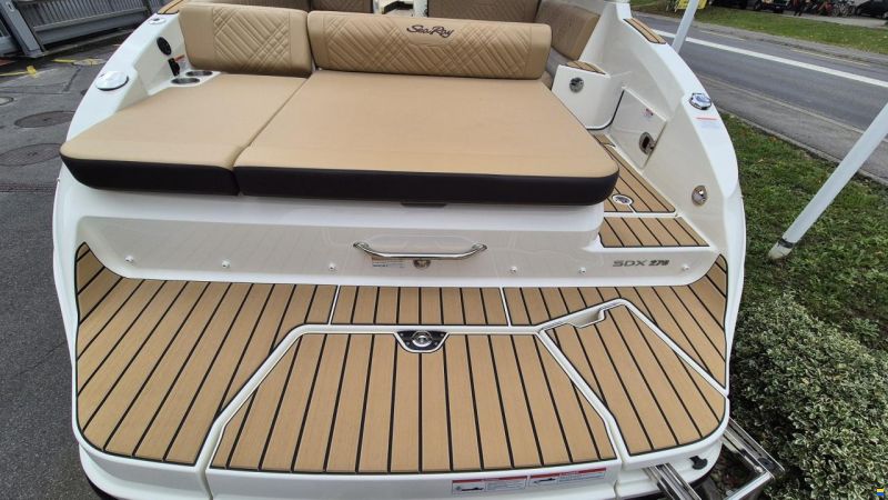 Sea Ray SDX 270 Europe