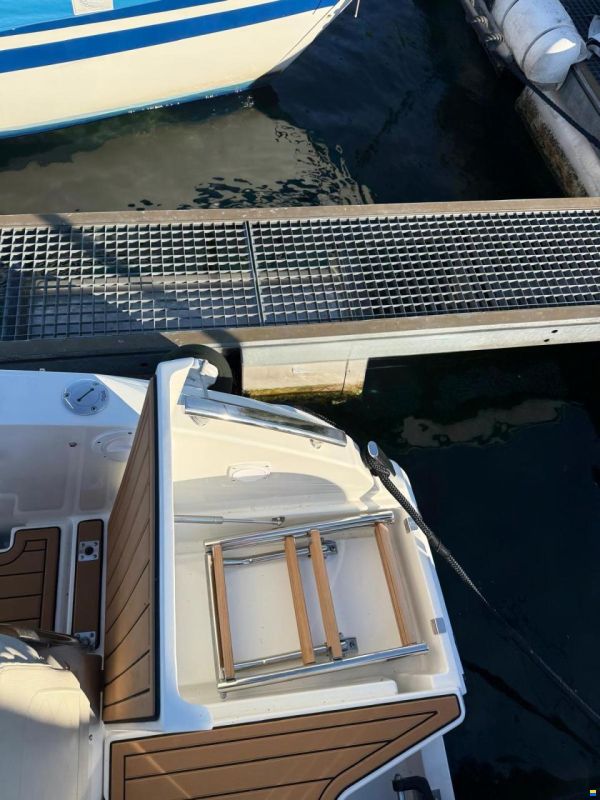 Parker 630 Day Cruiser