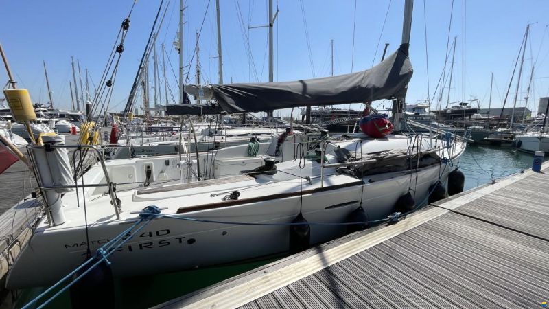 Beneteau First 40