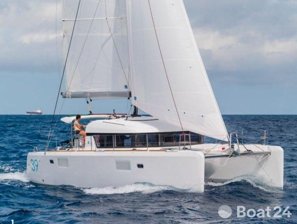 Lagoon 39