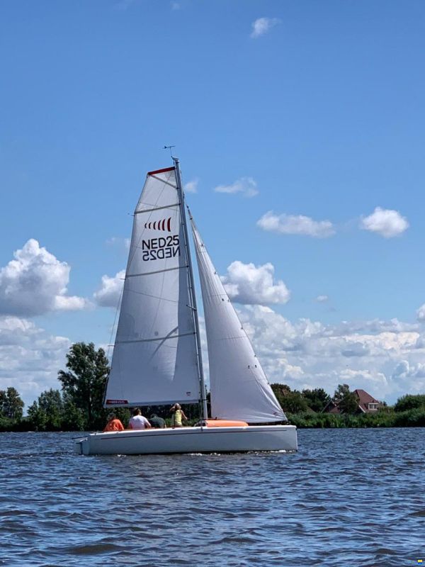 Aira 22