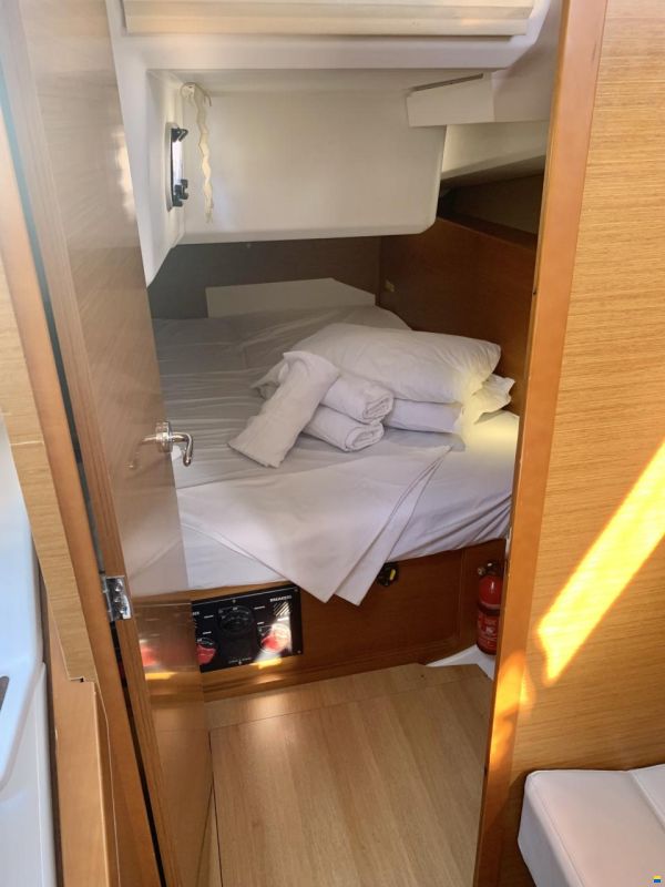 Jeanneau sun odyssey 440