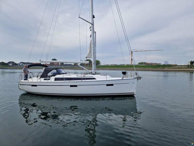 Bavaria 37