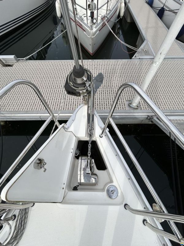 Bavaria 37