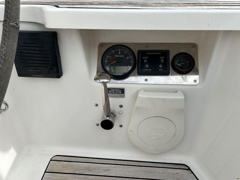 Bavaria 37