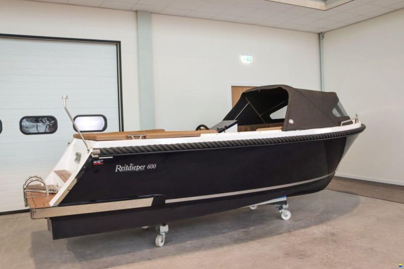 Reitdieper 600