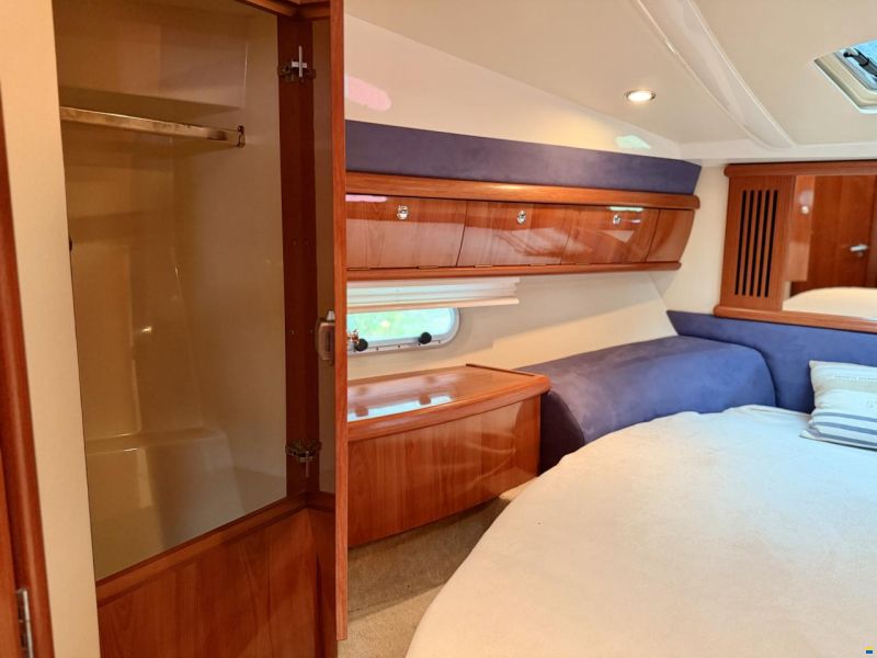 Sealine S38