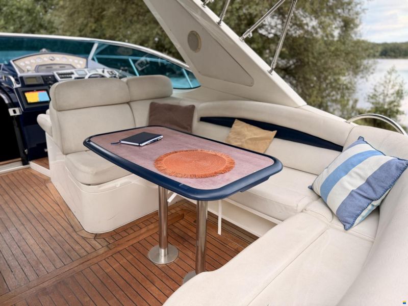 Sealine S38