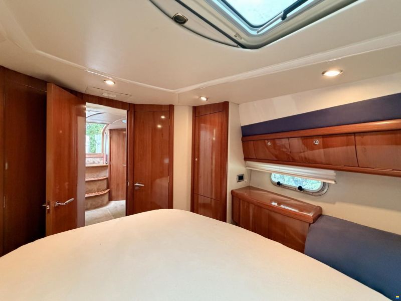 Sealine S38