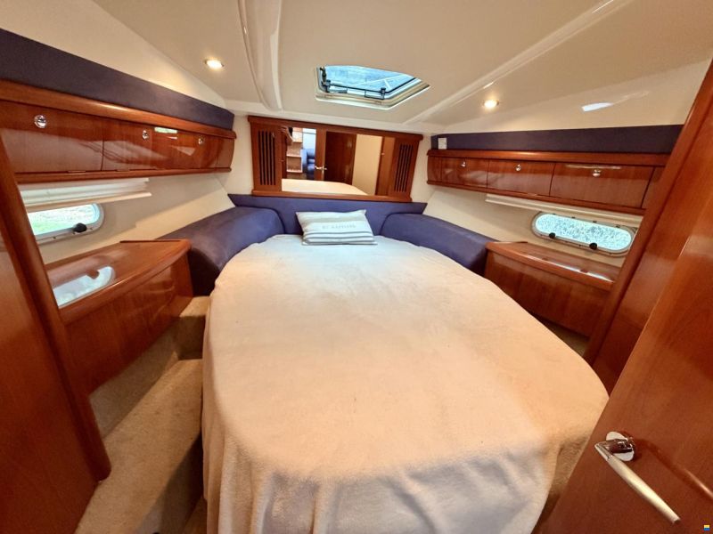Sealine S38