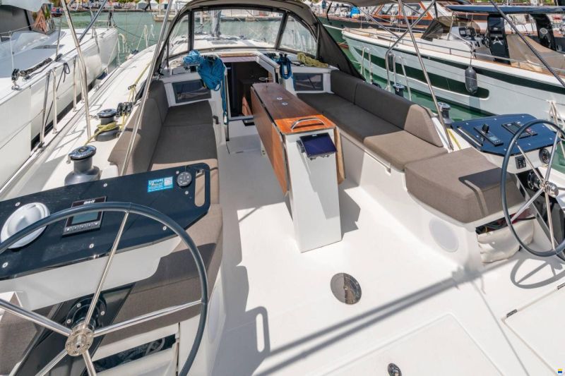 Dufour 44