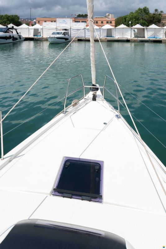 Dufour D390 Grand Large
