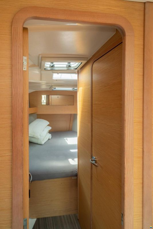 Dufour D390 Grand Large