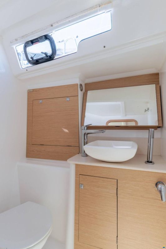Dufour D390 Grand Large