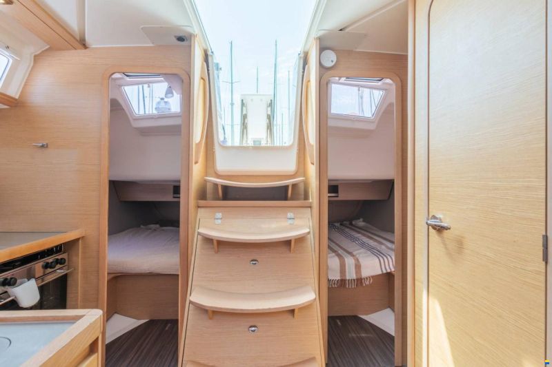 Dufour D390 Grand Large