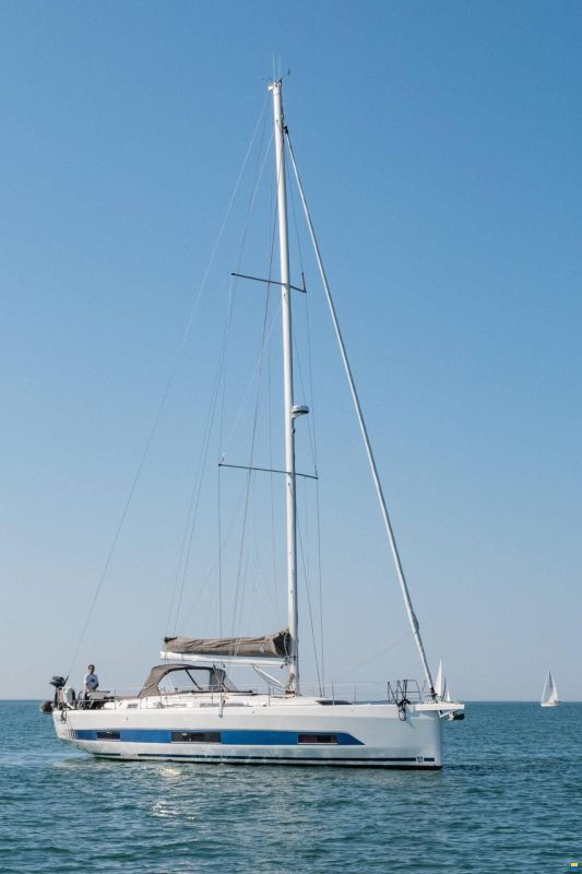 Dufour D470