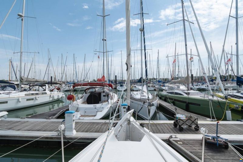 Dufour D430 Grand Large