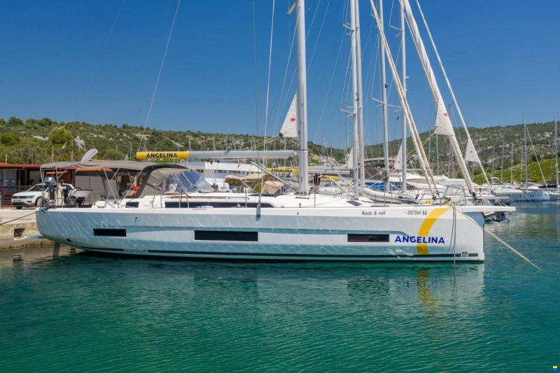 Dufour D470