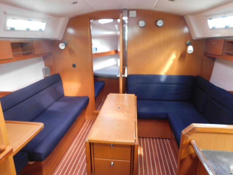 Bavaria 36 cruiser