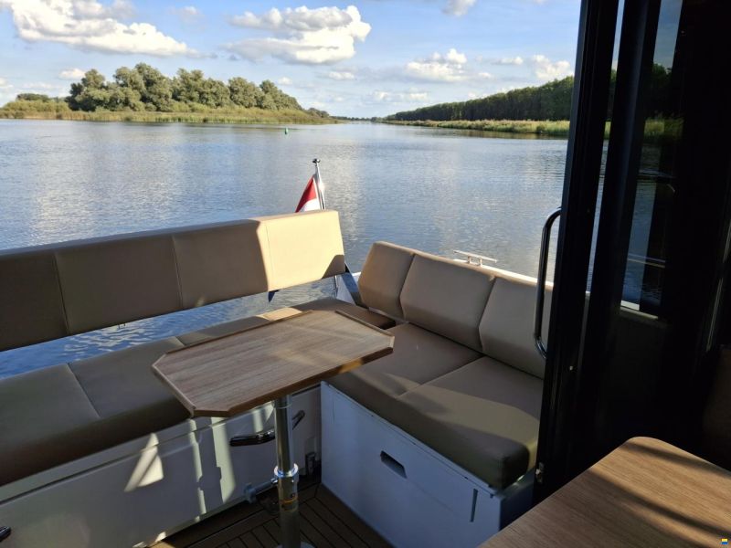 Northman 1050 Trawler Electric