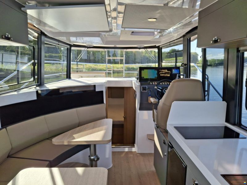 Northman 1050 Trawler Electric