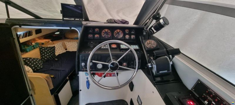 Bayliner 3055