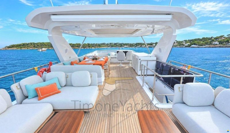 Azimut 72 Fly