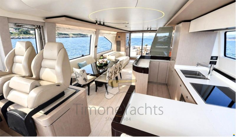 Azimut 72 Fly