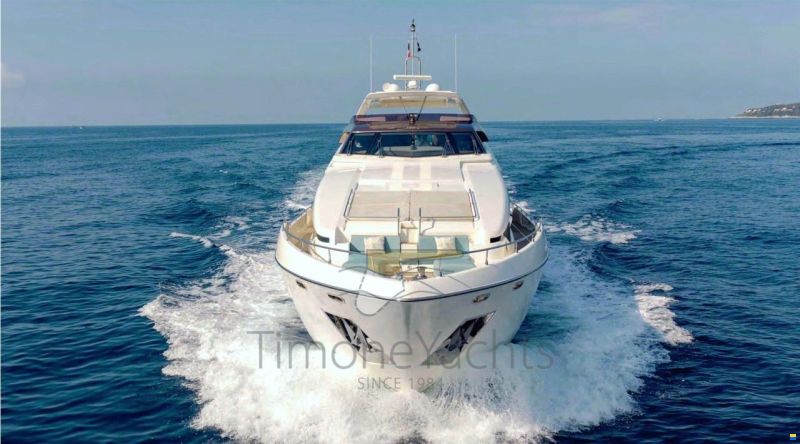 Ferretti 960