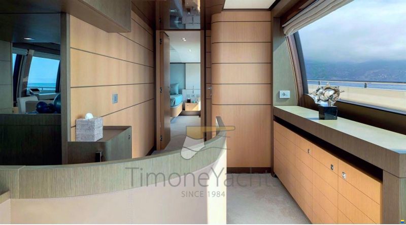 Ferretti 960