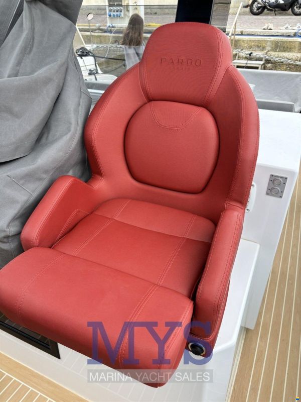 Pardo Yachts 38