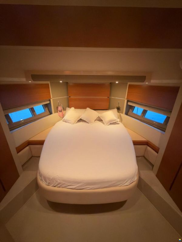 Azimut 53 Fly