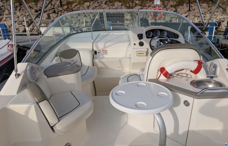 Sea Ray Sundancer 245