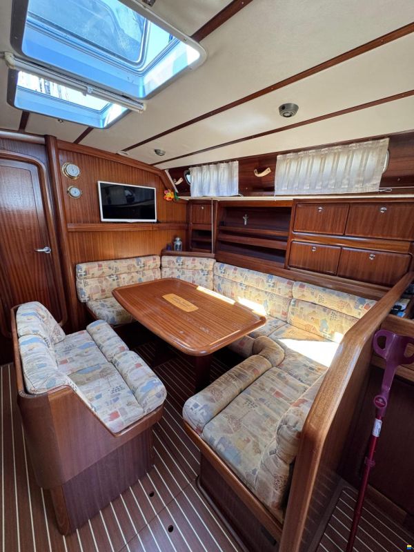 Bavaria 42