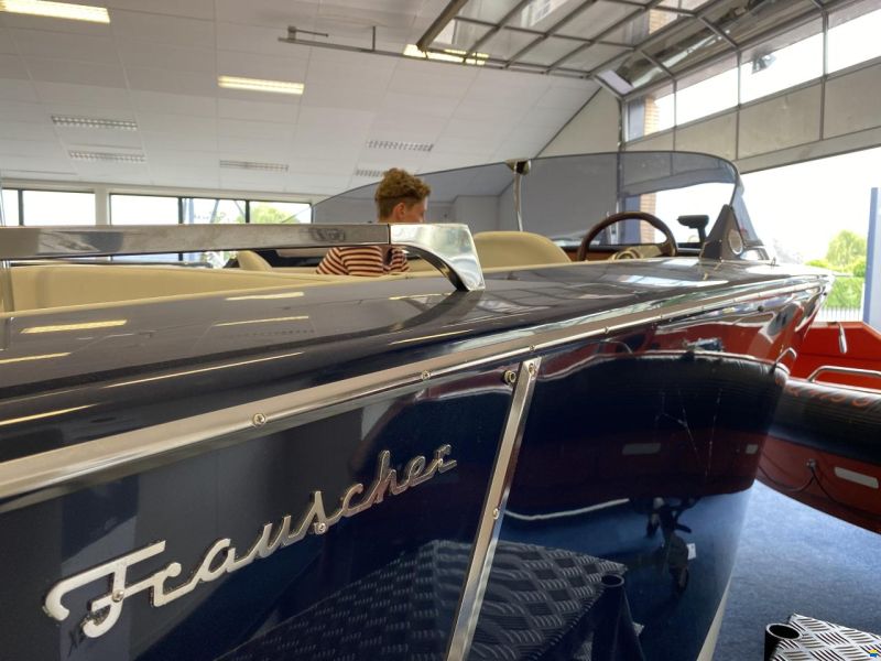 Frauscher Riviera 606