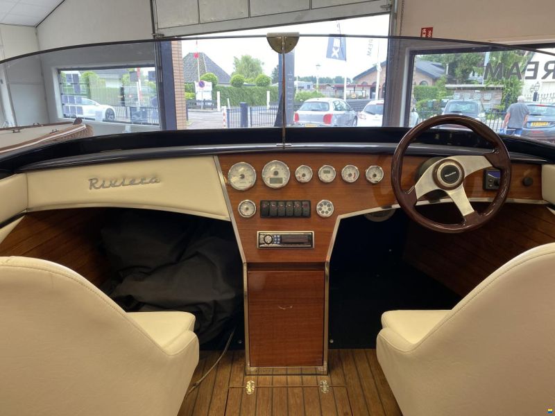 Frauscher Riviera 606