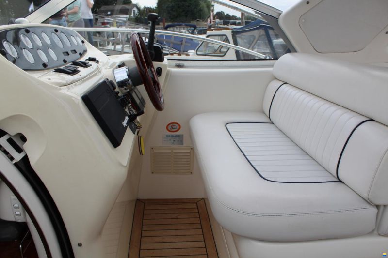 Sealine S28