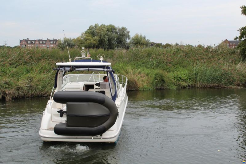 Sealine S28