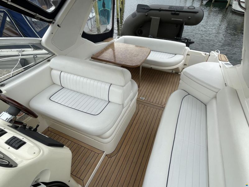 Sealine S28