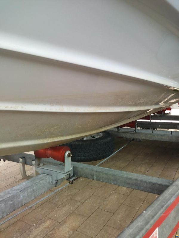Bayliner 2052