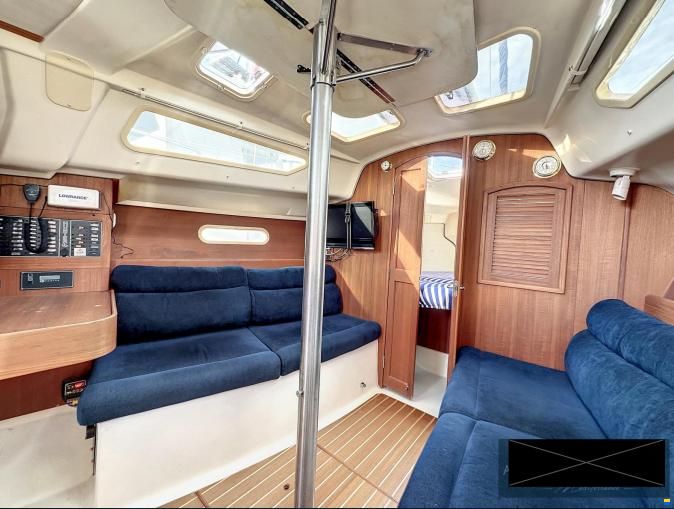 Hunter 320