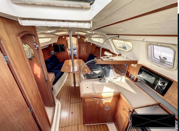 Hunter 320
